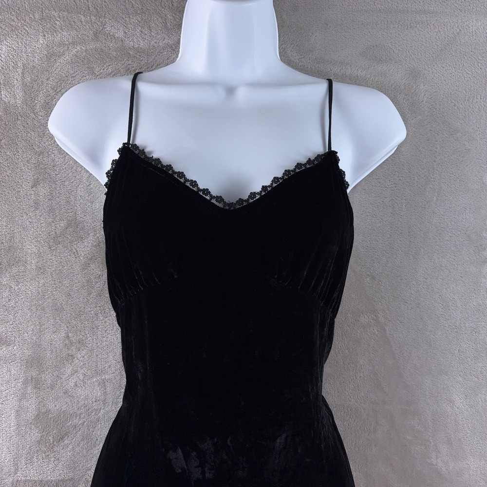 Reformation Laine Velvet Dress Womens Size XS Black Sweetheart Neck Mini - Picture 3 of 7